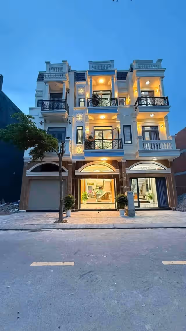 Bán nhà mặt tiền đường N4, kdc ICON CENTRAL Thành phố Dĩ An, Bình Dương – 4 phòng ngủ, giá 5.5 tỷ Bán nhà mặt tiền đường N4, kdc ICON CENTRAL Thành phố Dĩ An, Bình Dương – 4 phòng ngủ, giá 5.5 tỷ
