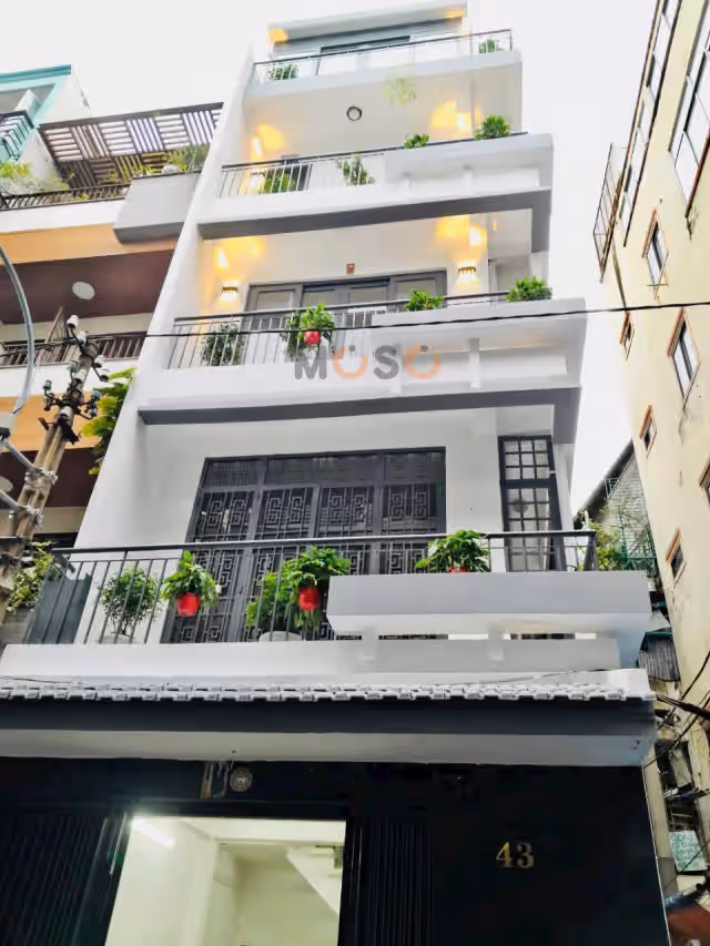 Bán nhà mặt tiền đường số 4 Quận 3, TP.HCM – 7 phòng ngủ, giá 15 tỷ
