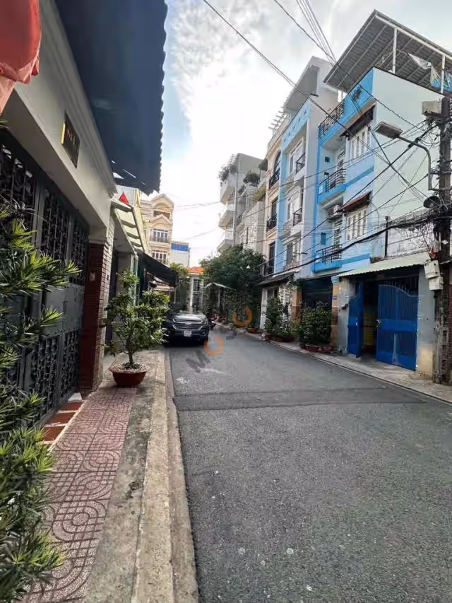 Cho thuê kho, nhà xưởng Nhất Chi Mai Quận Tân Bình, TP.HCM – giá 18 triệu Cho thuê kho, nhà xưởng Nhất Chi Mai Quận Tân Bình, TP.HCM – giá 18 triệu