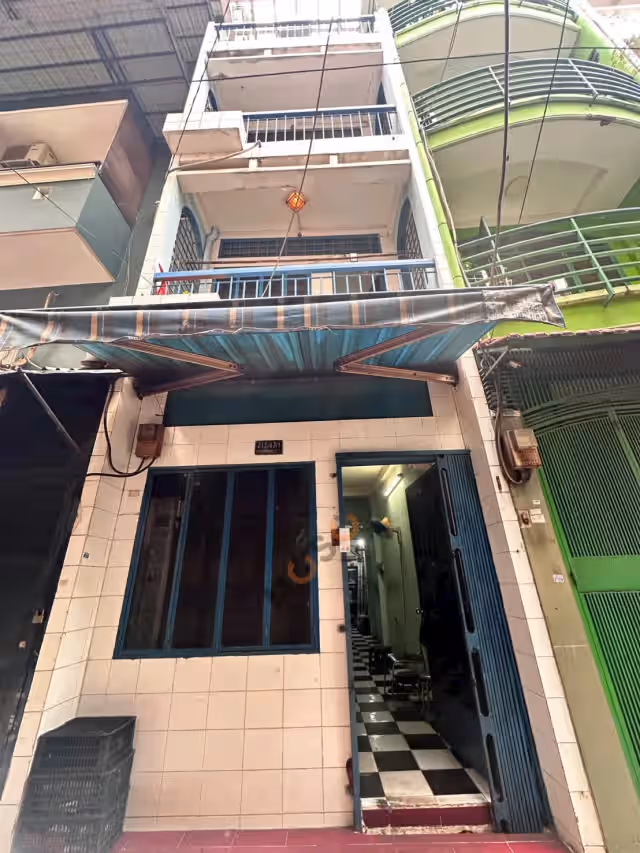 Bán nhà hẻm Nguyễn Thiện Thuật Quận 3, TP.HCM – 4 phòng ngủ, giá 6.7 tỷ Bán nhà hẻm Nguyễn Thiện Thuật Quận 3, TP.HCM – 4 phòng ngủ, giá 6.7 tỷ