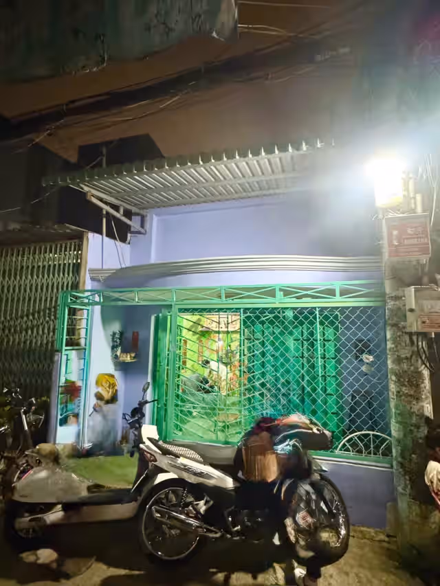 Bán nhà hẻm Lê Đình Cẩn Quận Bình Tân, TP.HCM – 2 phòng ngủ, giá 3.8 tỷ Bán nhà hẻm Lê Đình Cẩn Quận Bình Tân, TP.HCM – 2 phòng ngủ, giá 3.8 tỷ