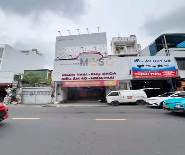 Bán nhà mặt tiền Lạc Long Quân Quận Tân Bình, TP.HCM – 4 phòng ngủ, giá 33 tỷ
