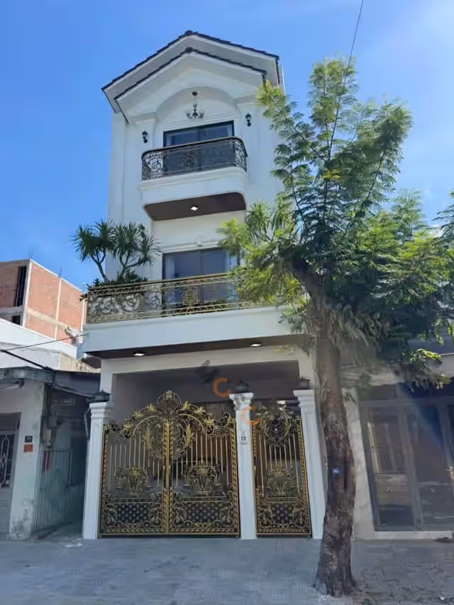 Bán nhà mặt tiền Nguyễn Chích Quận Thanh Khê, TP. Đà Nẵng – 4 phòng ngủ, giá 9.5 tỷ Bán nhà mặt tiền Nguyễn Chích Quận Thanh Khê, TP. Đà Nẵng – 4 phòng ngủ, giá 9.5 tỷ