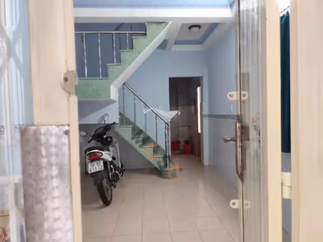 Cho thuê nhà hẻm Đường Ngô Gia Tự Quận 10, TP.HCM – giá 12 triệu Cho thuê nhà hẻm Đường Ngô Gia Tự Quận 10, TP.HCM – giá 12 triệu
