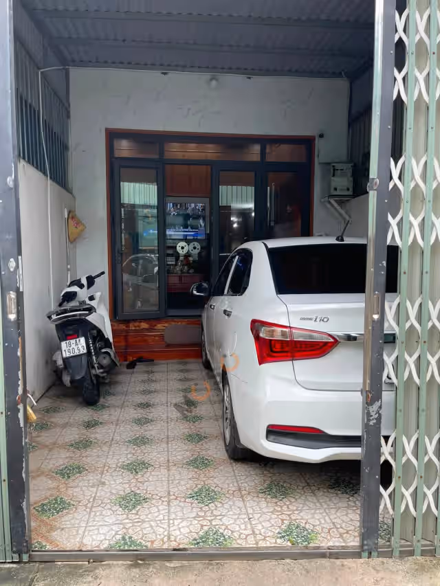Bán nhà hẻm Phong Lộc Đông Thành phố Nam Định, Nam Định – 3 phòng ngủ, giá 1.8 tỷ