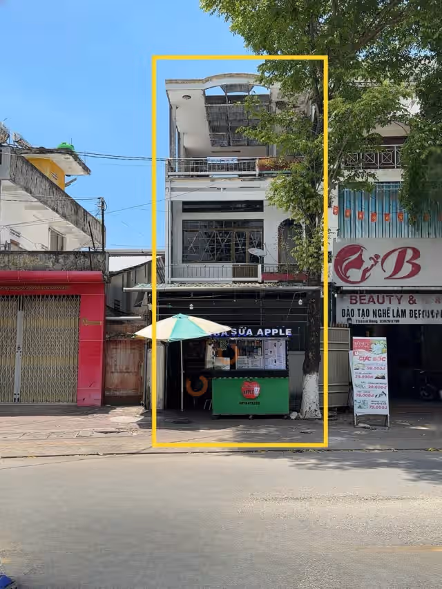 Bán nhà mặt tiền Quang Trung  Thành phố Quảng Ngãi, Quảng Ngãi – 4 phòng ngủ, giá 5.6 tỷ