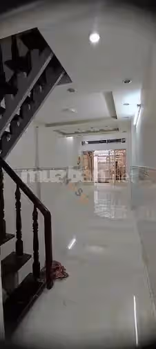 Cho thuê nhà hẻm Đường Tôn Đản Quận 4, TP.HCM – 2 phòng ngủ, giá 13 triệu Cho thuê nhà hẻm Đường Tôn Đản Quận 4, TP.HCM – 2 phòng ngủ, giá 13 triệu