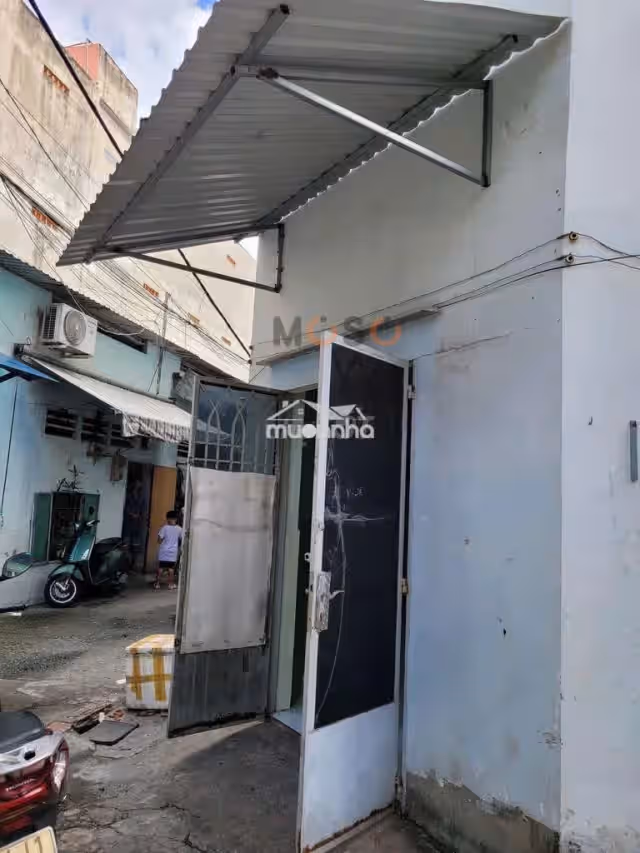 Cho thuê nhà hẻm Dương Đức Hiền Quận Tân Phú, TP.HCM – giá 3.9 triệu