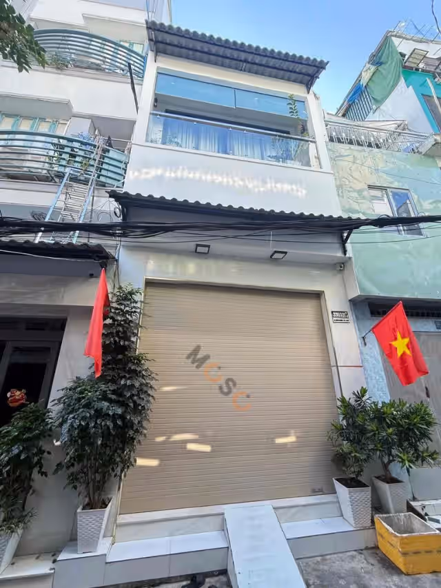 Bán nhà hẻm Lê Hồng Phong Quận 10, TP.HCM – 3 phòng ngủ, giá 9.2 tỷ Bán nhà hẻm Lê Hồng Phong Quận 10, TP.HCM – 3 phòng ngủ, giá 9.2 tỷ