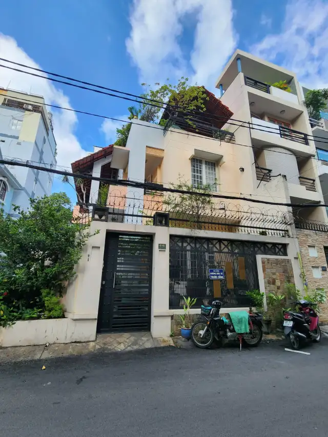 Cho thuê nhà mặt tiền Ba Tháng Hai Quận 10, TP.HCM – 1 phòng ngủ, giá 55 triệu