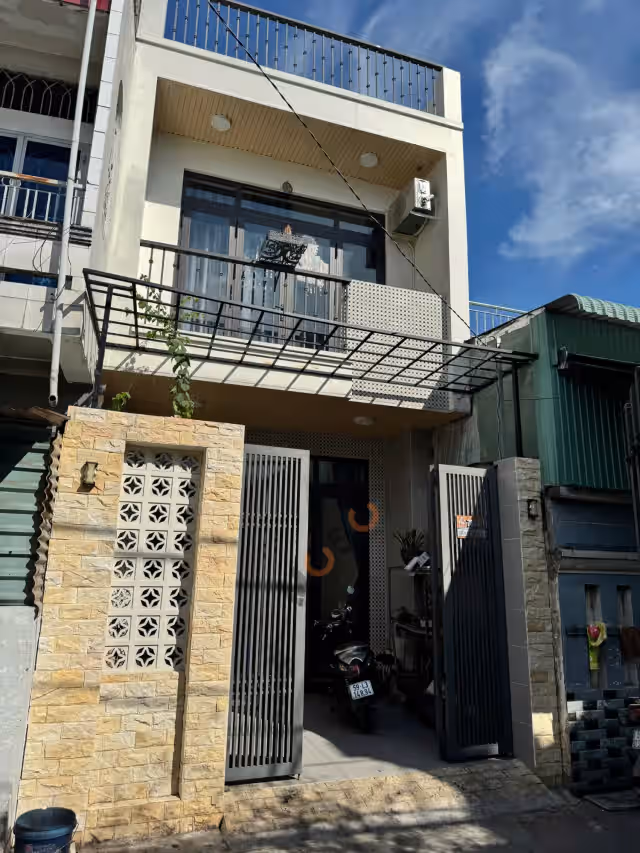 Bán nhà hẻm đường Bình Đông Quận 8, TP.HCM – 3 phòng ngủ, giá 7 tỷ Bán nhà hẻm đường Bình Đông Quận 8, TP.HCM – 3 phòng ngủ, giá 7 tỷ