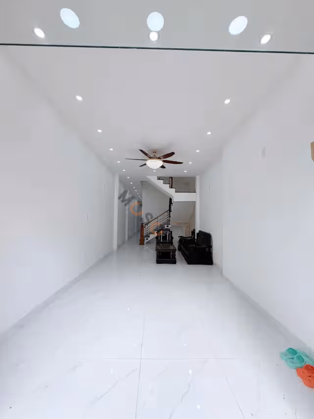 Bán nhà mặt tiền Hoàng Diệu Quận Hải Châu, TP. Đà Nẵng – 8 phòng ngủ, giá 12.8 tỷ