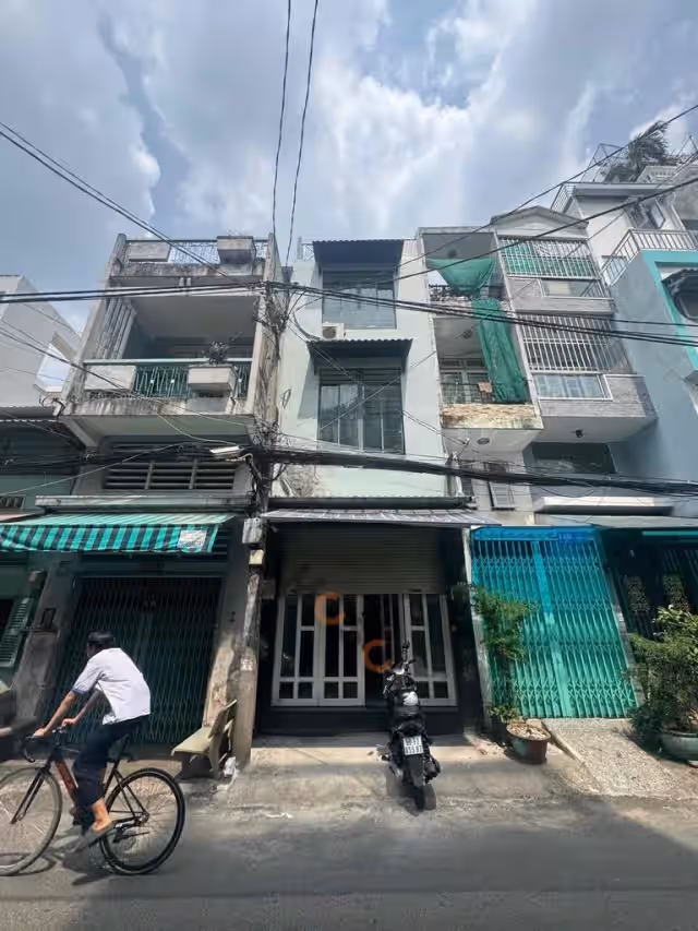 Cho thuê nhà mặt tiền Đường Đội Cung Quận 11, TP.HCM – 5 phòng ngủ, giá 20 triệu Cho thuê nhà mặt tiền Đường Đội Cung Quận 11, TP.HCM – 5 phòng ngủ, giá 20 triệu