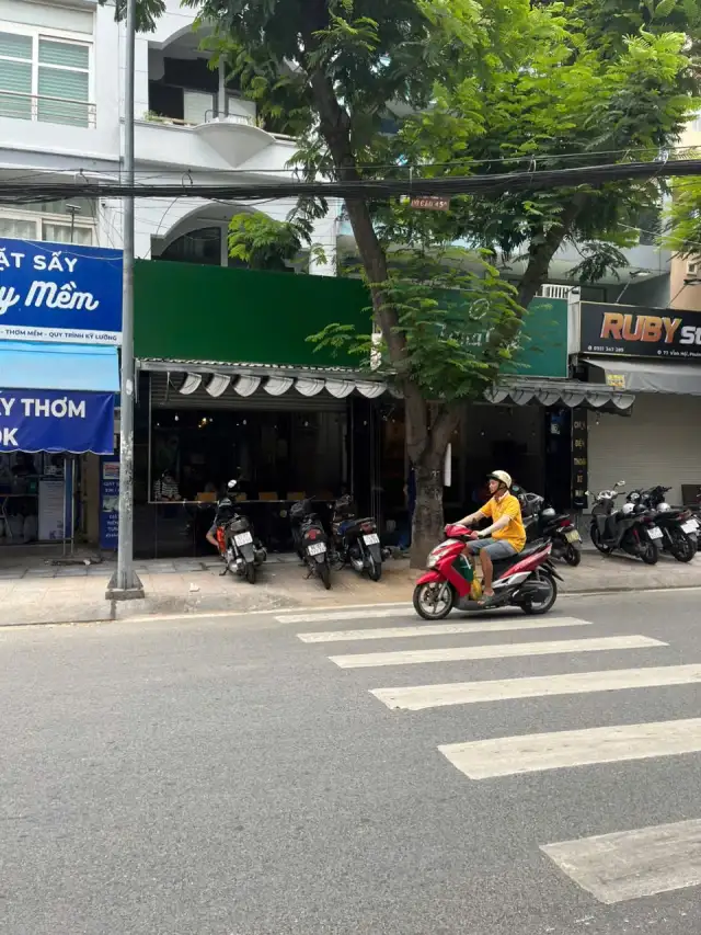 Bán nhà mặt tiền Đường Vĩnh Hội Quận 4, TP.HCM – 6 phòng ngủ, giá 25 tỷ