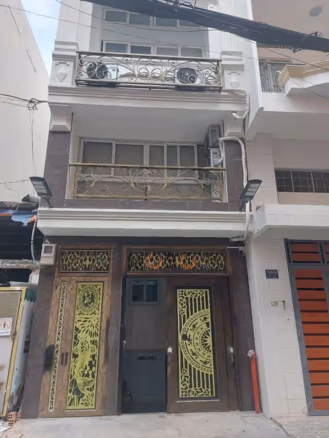 Bán nhà hẻm Thành Thái Quận 10, TP.HCM – 14 phòng ngủ, giá 23.5 tỷ Bán nhà hẻm Thành Thái Quận 10, TP.HCM – 14 phòng ngủ, giá 23.5 tỷ