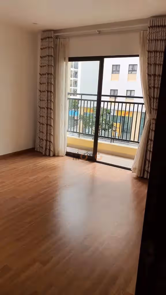 Cho thuê căn hộ chung cư Đường Trần Nhân Tôn Quận 10, TP.HCM – 2 phòng ngủ, giá 10 triệu