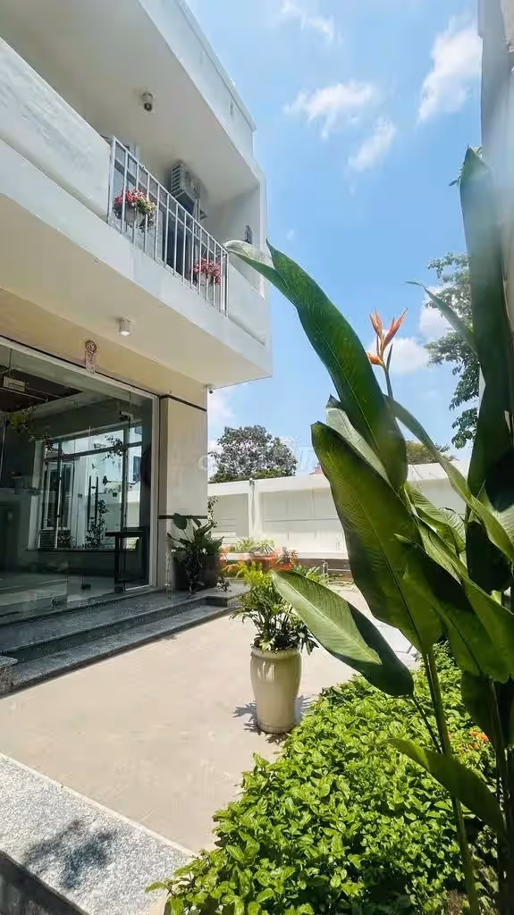 Cho thuê nhà hẻm Tổ 8 Huyện Nhà Bè, TP.HCM – 5 phòng ngủ, giá 60 triệu