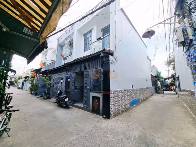 Bán nhà mặt tiền Hiệp Thành 35 Quận 12, TP.HCM – 2 phòng ngủ, giá 4.5 tỷ Bán nhà mặt tiền Hiệp Thành 35 Quận 12, TP.HCM – 2 phòng ngủ, giá 4.5 tỷ
