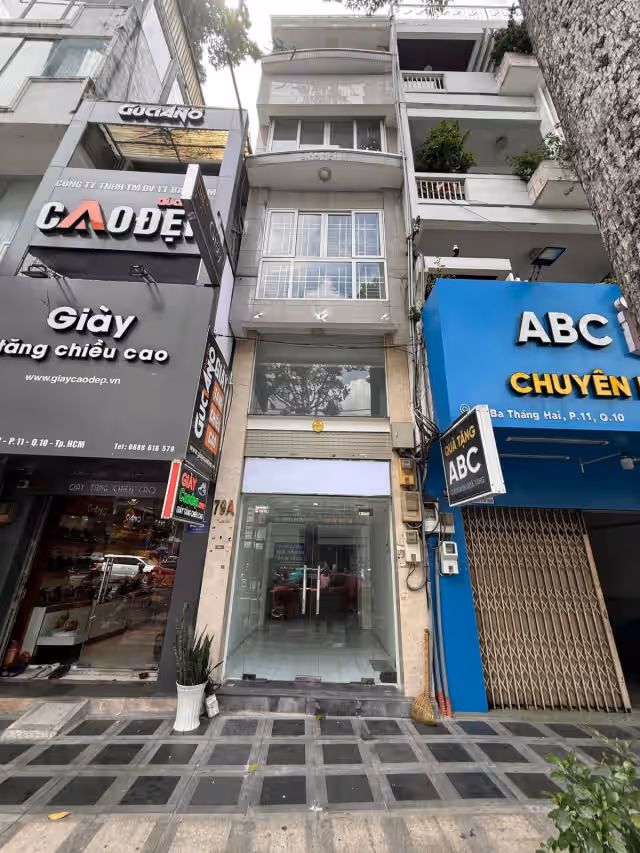 Bán nhà mặt tiền Ba Tháng Hai Quận 10, TP.HCM – 4 phòng ngủ, giá 12.8 tỷ Bán nhà mặt tiền Ba Tháng Hai Quận 10, TP.HCM – 4 phòng ngủ, giá 12.8 tỷ