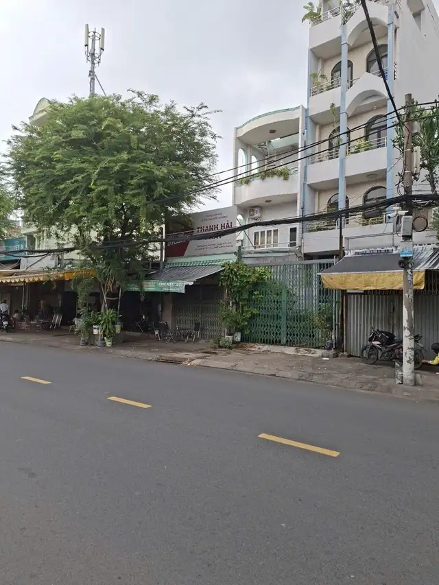 Bán nhà mặt tiền Đường Phú Thọ Quận 11, TP.HCM – 6 phòng ngủ, giá 35 tỷ Bán nhà mặt tiền Đường Phú Thọ Quận 11, TP.HCM – 6 phòng ngủ, giá 35 tỷ