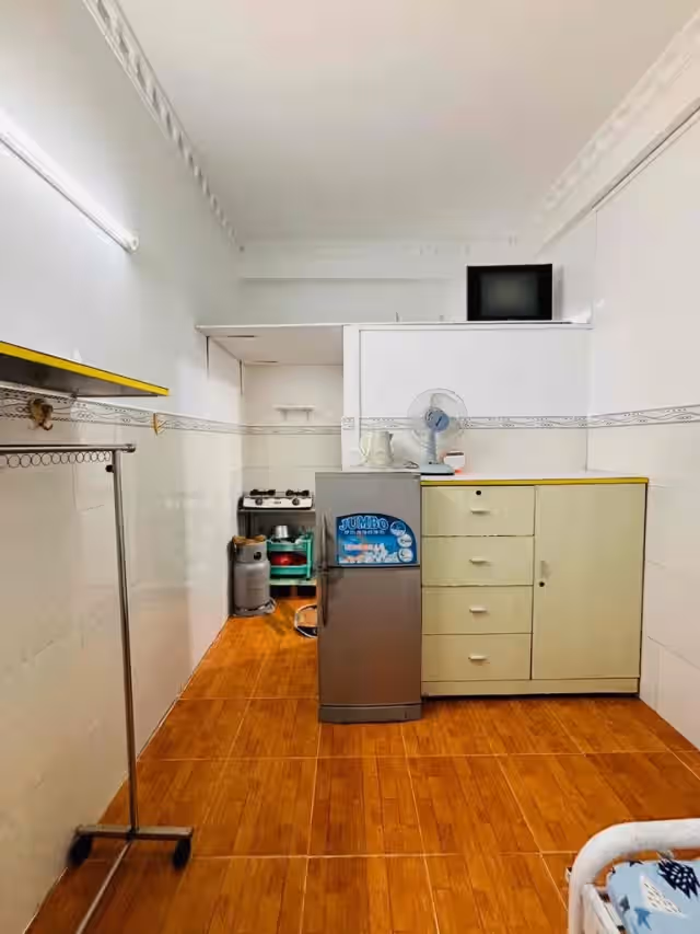 Cho thuê phòng trọ Đường Số 37 Quận 6, TP.HCM – 1 phòng ngủ, giá 2.2 triệu