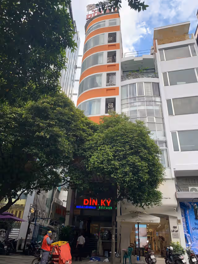 Bán nhà mặt tiền Lê Lai Quận 1, TP.HCM – 8 phòng ngủ, giá 120 tỷ