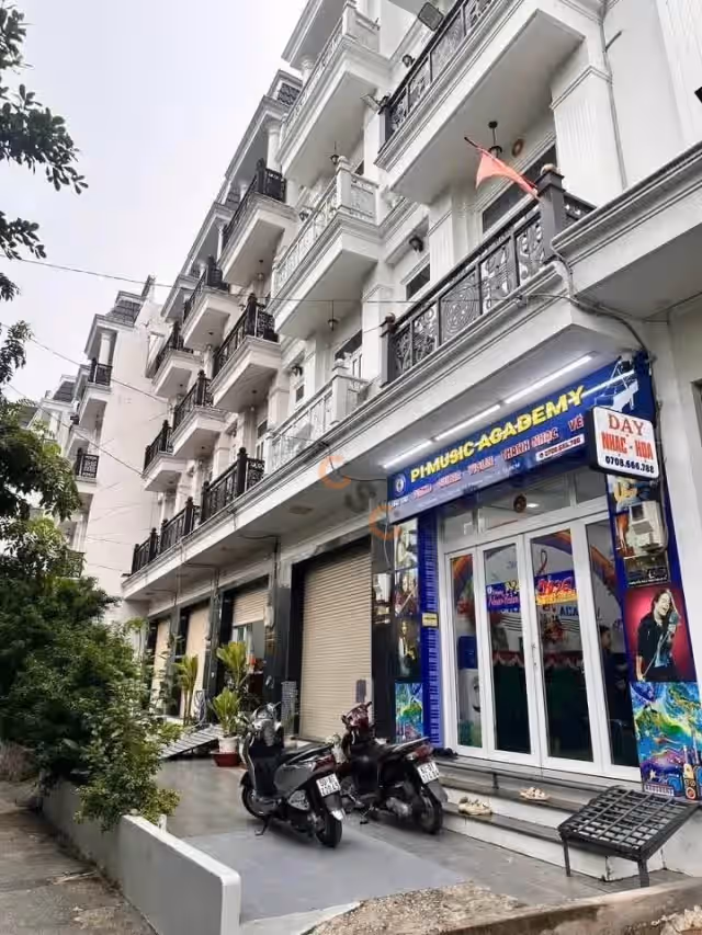 Bán nhà hẻm Thạnh Xuân 21 Quận 12, TP.HCM – 4 phòng ngủ, giá 5.8 tỷ
