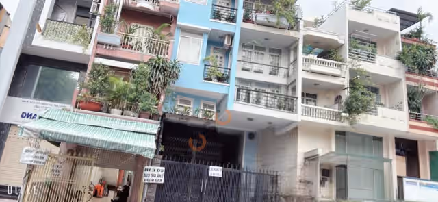 Bán nhà mặt tiền Lý Thái Tổ Quận 3, TP.HCM – 3 phòng ngủ, giá 15.9 tỷ Bán nhà mặt tiền Lý Thái Tổ Quận 3, TP.HCM – 3 phòng ngủ, giá 15.9 tỷ