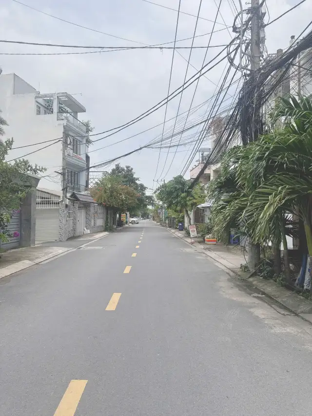 Bán nhà mặt tiền Bình Phú Thành phố Thủ Đức, TP.HCM – 1 phòng ngủ, giá 5.8 tỷ Bán nhà mặt tiền Bình Phú Thành phố Thủ Đức, TP.HCM – 1 phòng ngủ, giá 5.8 tỷ