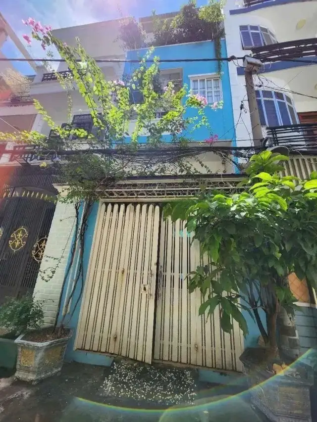 Bán nhà hẻm Cao Thắng Quận 10, TP.HCM – 4 phòng ngủ, giá 13 tỷ