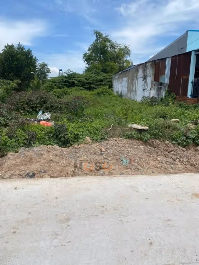 Bán đất đường 823D Huyện Đức Hòa, Long An – giá 3.2 tỷ Bán đất đường 823D Huyện Đức Hòa, Long An – giá 3.2 tỷ