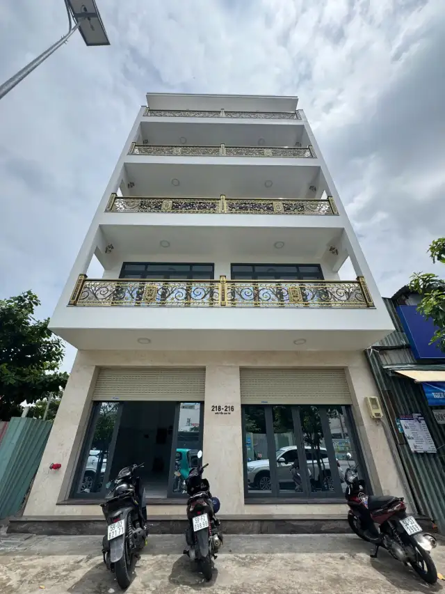 Bán nhà mặt tiền Nguyễn Gia Trí Quận Bình Thạnh, TP.HCM – 2 phòng ngủ, giá 100 tỷ