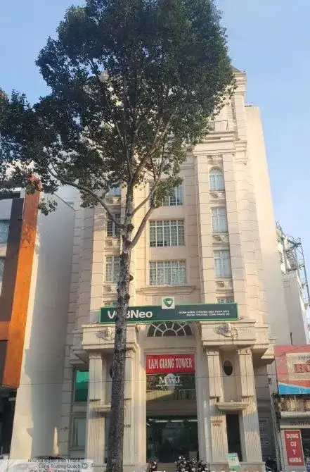 Bán nhà mặt tiền Đường Trần Hưng Đạo Quận 1, TP.HCM – 8 phòng ngủ, giá 330 tỷ