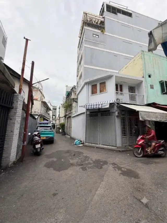 Bán nhà hẻm Hoàng Hoa Thám Quận Bình Thạnh, TP.HCM – 2 phòng ngủ, giá 4.7 tỷ Bán nhà hẻm Hoàng Hoa Thám Quận Bình Thạnh, TP.HCM – 2 phòng ngủ, giá 4.7 tỷ