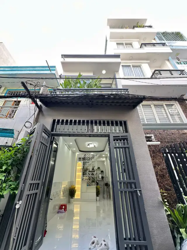 Bán nhà hẻm đường số 10, khu phố 15 Quận Bình Tân, TP.HCM – 2 phòng ngủ, giá 3.9 tỷ