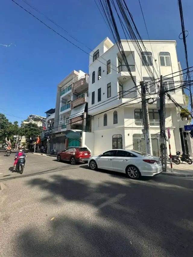 Bán nhà mặt tiền Lê Chân Thành phố Nha Trang, Khánh Hòa – 2 phòng ngủ, giá 8.8 tỷ Bán nhà mặt tiền Lê Chân Thành phố Nha Trang, Khánh Hòa – 2 phòng ngủ, giá 8.8 tỷ