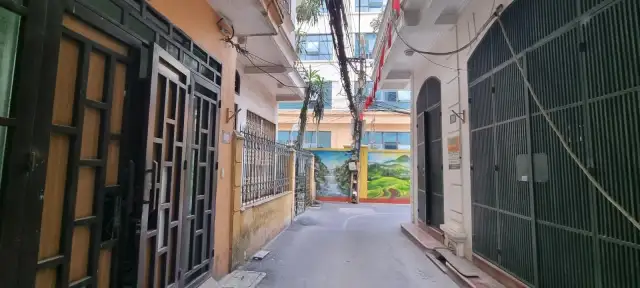 Bán nhà hẻm Khương Trung Quận Thanh Xuân, TP. Hà Nội – 3 phòng ngủ, giá 13.1 tỷ