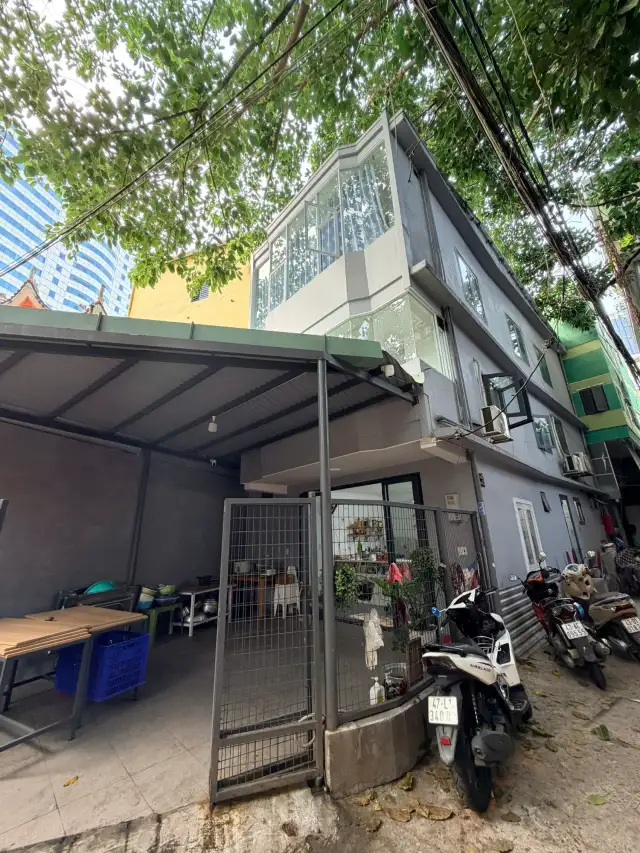 Bán nhà hẻm Hoàng Diệu Quận Hải Châu, TP. Đà Nẵng – 7 phòng ngủ, giá 7 tỷ Bán nhà hẻm Hoàng Diệu Quận Hải Châu, TP. Đà Nẵng – 7 phòng ngủ, giá 7 tỷ