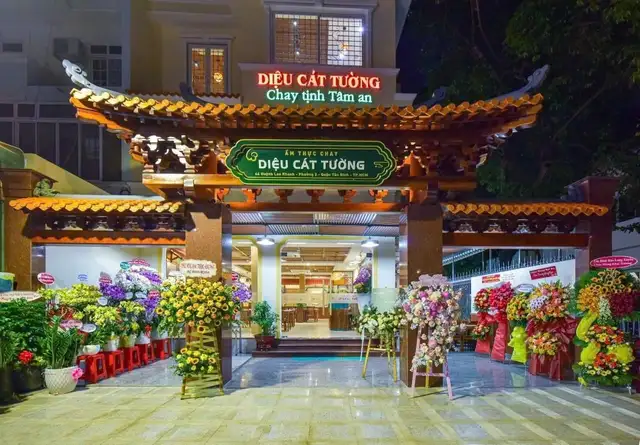 Bán nhà mặt tiền Huỳnh Lan Khanh Quận Tân Bình, TP.HCM – 4 phòng ngủ, giá 51 tỷ