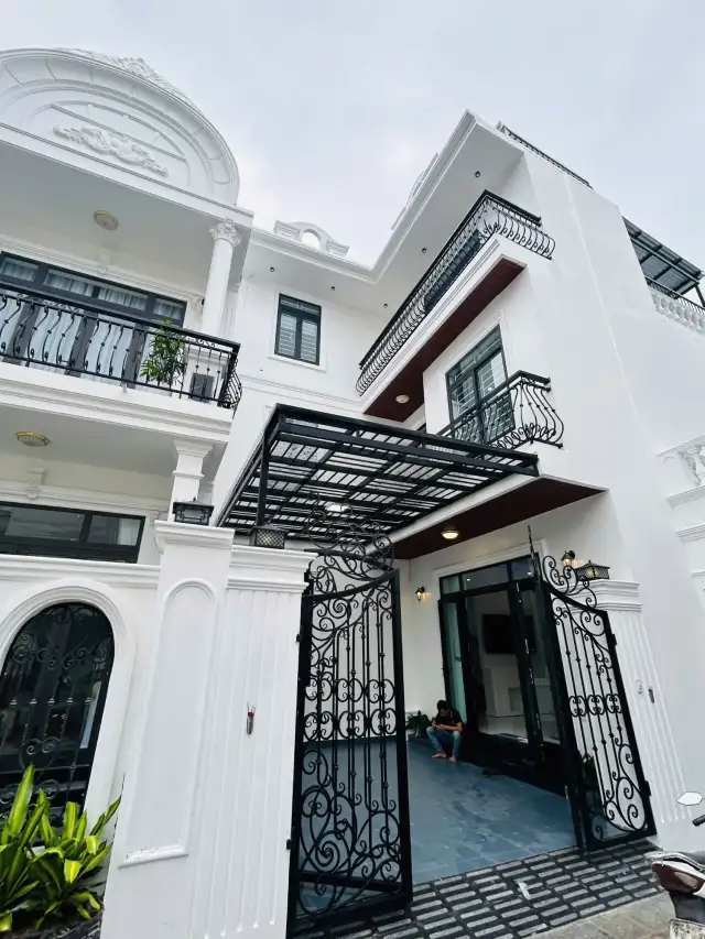 Bán nhà hẻm Lê Ngô Cát Quận Thuận Hóa, TP. Huế – 4 phòng ngủ, giá 4.1 tỷ Bán nhà hẻm Lê Ngô Cát Quận Thuận Hóa, TP. Huế – 4 phòng ngủ, giá 4.1 tỷ