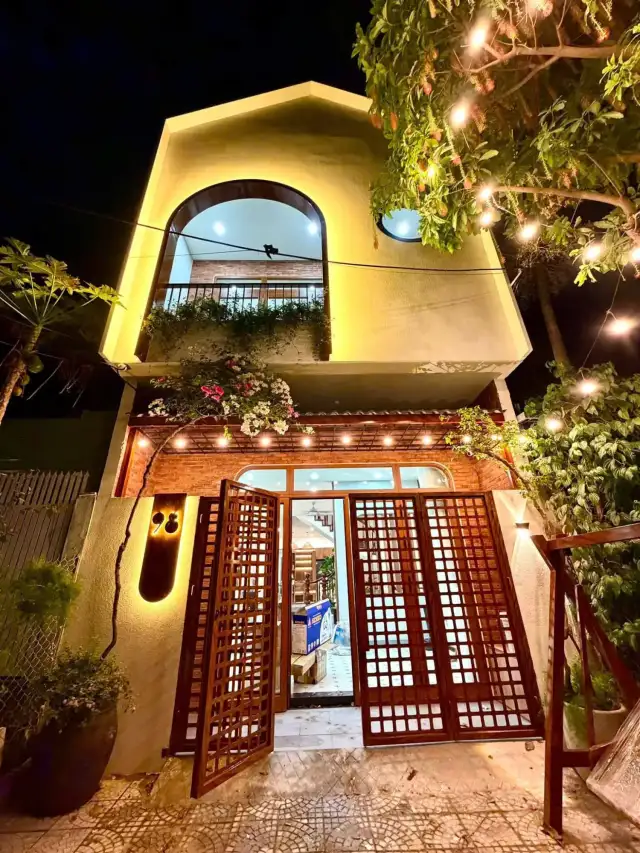 Bán nhà mặt tiền Nguyễn Thị Bảy Quận Thanh Khê, TP. Đà Nẵng – 2 phòng ngủ, giá 7.8 tỷ Bán nhà mặt tiền Nguyễn Thị Bảy Quận Thanh Khê, TP. Đà Nẵng – 2 phòng ngủ, giá 7.8 tỷ