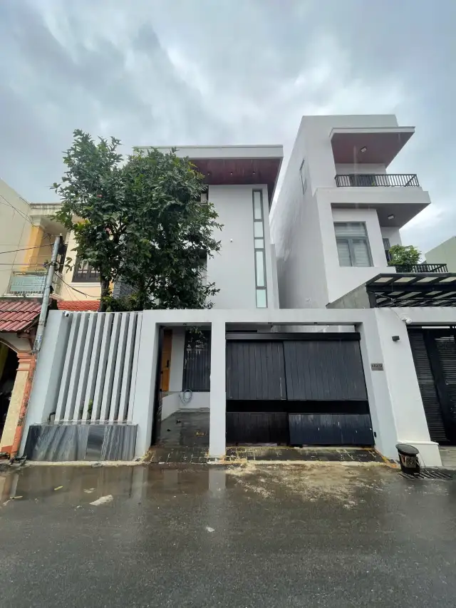 Bán nhà hẻm Trần Khánh Dư Quận Ngũ Hành Sơn, TP. Đà Nẵng – 5 phòng ngủ, giá 26.5 tỷ