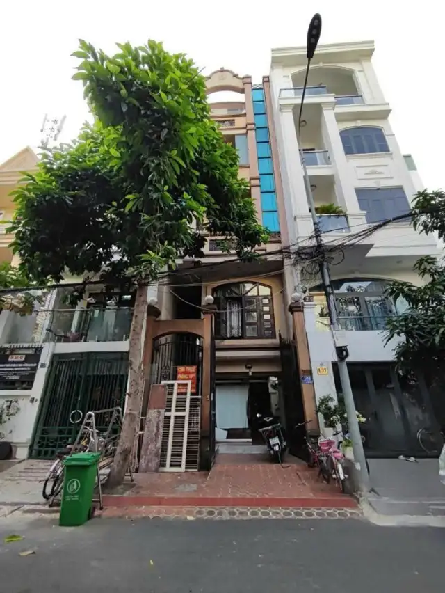 Bán nhà hẻm Huỳnh Lan Khanh Quận Tân Bình, TP.HCM – 6 phòng ngủ, giá 25 tỷ