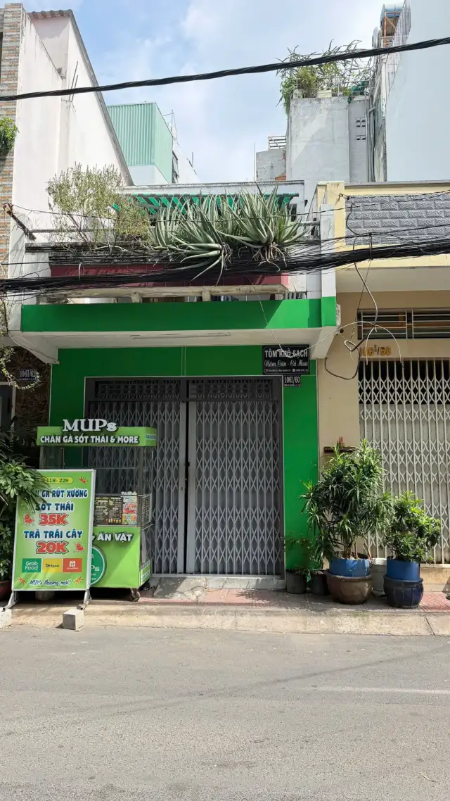Bán nhà hẻm Lạc Long Quân Quận 11, TP.HCM – 2 phòng ngủ, giá 8 tỷ