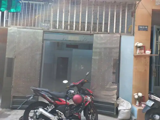 Bán nhà hẻm Lạc Long Quân Quận Tân Bình, TP.HCM – 3 phòng ngủ, giá 11.8 tỷ Bán nhà hẻm Lạc Long Quân Quận Tân Bình, TP.HCM – 3 phòng ngủ, giá 11.8 tỷ