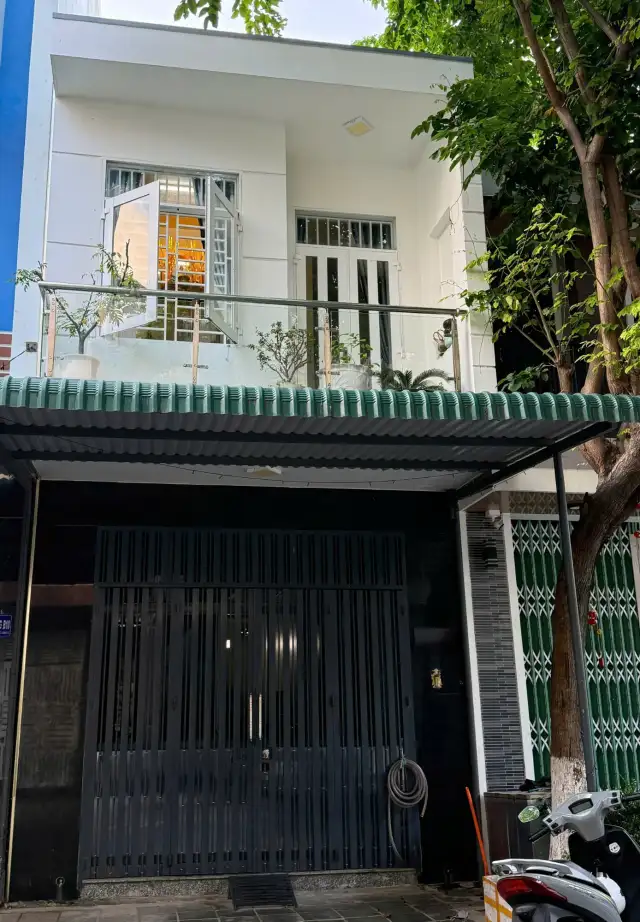 Bán nhà mặt tiền B10 Thành phố Nha Trang, Khánh Hòa – 2 phòng ngủ, giá 6.4 tỷ