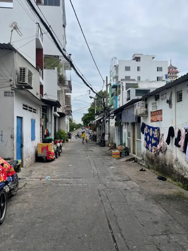 Bán nhà hẻm Lê Thúc hoạch Quận Tân Phú, TP.HCM – 2 phòng ngủ, giá 9 tỷ Bán nhà hẻm Lê Thúc hoạch Quận Tân Phú, TP.HCM – 2 phòng ngủ, giá 9 tỷ