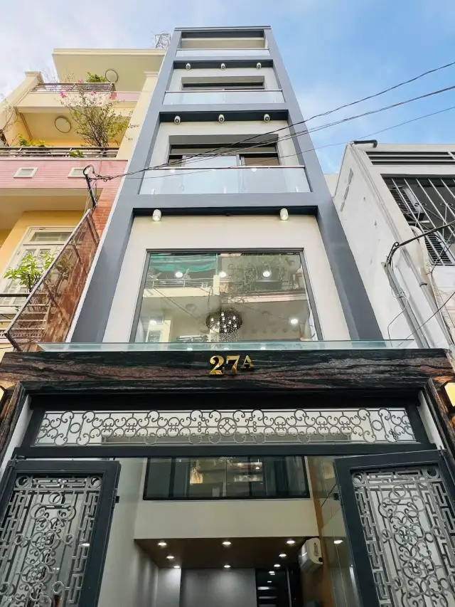Bán nhà hẻm Đường Cách Mạng Tháng Tám Quận 3, TP.HCM – 5 phòng ngủ, giá 8.7 tỷ