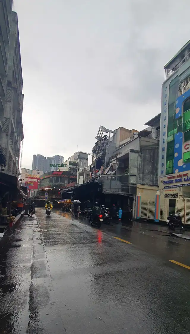 Bán nhà mặt tiền Bùi Viện Quận 1, TP.HCM – giá 75 tỷ