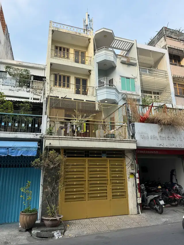Bán nhà mặt tiền đường Số 52 Cư Xá Lữ Gia Quận 11, TP.HCM – 3 phòng ngủ, giá 15.8 tỷ Bán nhà mặt tiền đường Số 52 Cư Xá Lữ Gia Quận 11, TP.HCM – 3 phòng ngủ, giá 15.8 tỷ